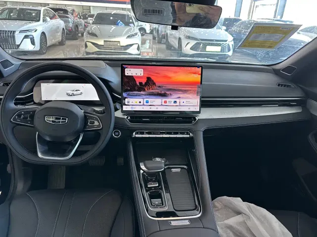Geely Xingrui — Фото автомобиля 5