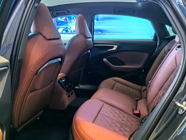 Audi A5L — Фото автомобиля 12