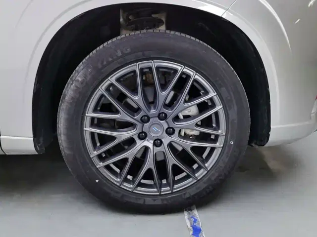 Changan Z6 — Фото автомобиля 6