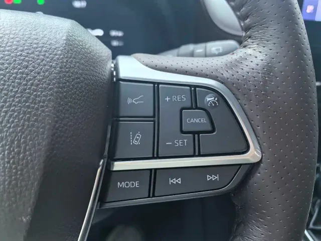 Toyota Sienna — Фото автомобиля 19