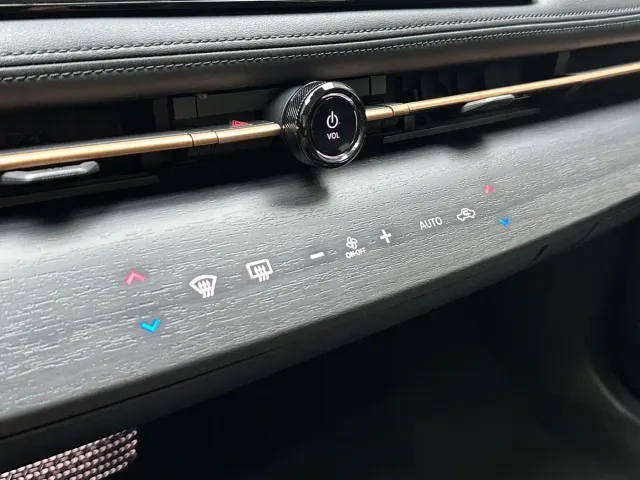 Nissan Ariya — Фото автомобиля 10
