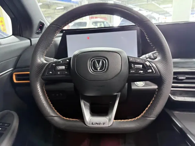 Changan UNI-T — Фото автомобиля 16