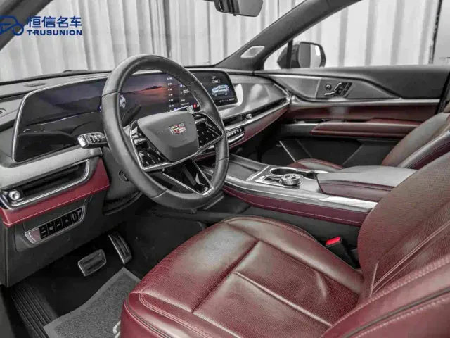 Cadillac XT5 — Фото автомобиля 12