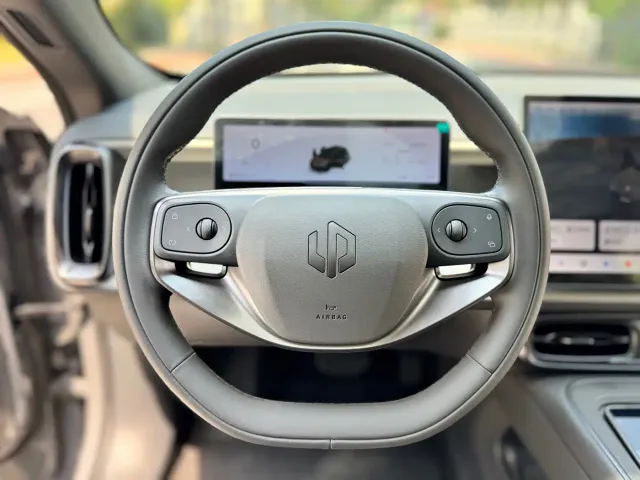 Leapmotor Lafa 5 — Фото автомобиля 13