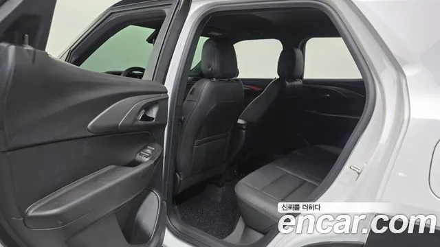 ChevroletGMDaewoo Trailblazer Новый Trailblazer 1.3 турбо 4WD — Фото автомобиля 16