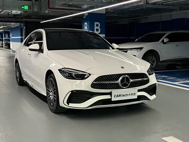 Mercedes-Benz C-Class — Фото автомобиля 3