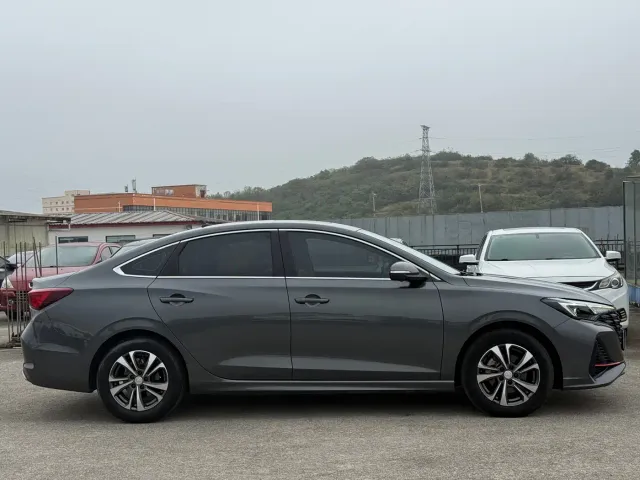 Changan Eado — Фото автомобиля 4