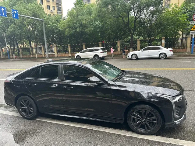 Cadillac CT4 — Фото автомобиля 4