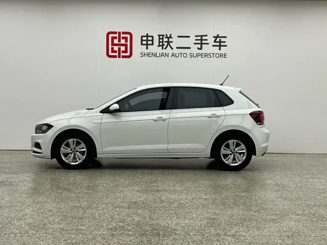 Volkswagen Polo — Фото автомобиля 3