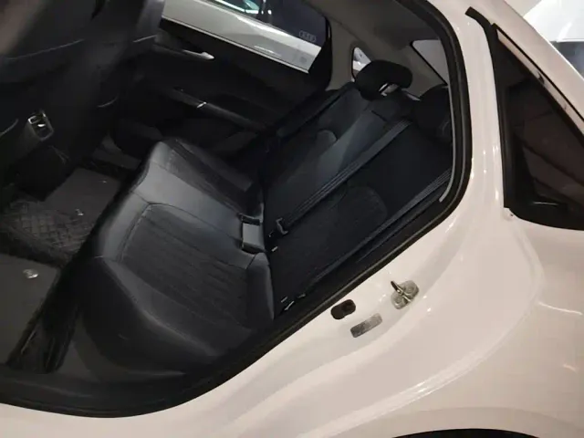 Changan Lamore — Фото автомобиля 15