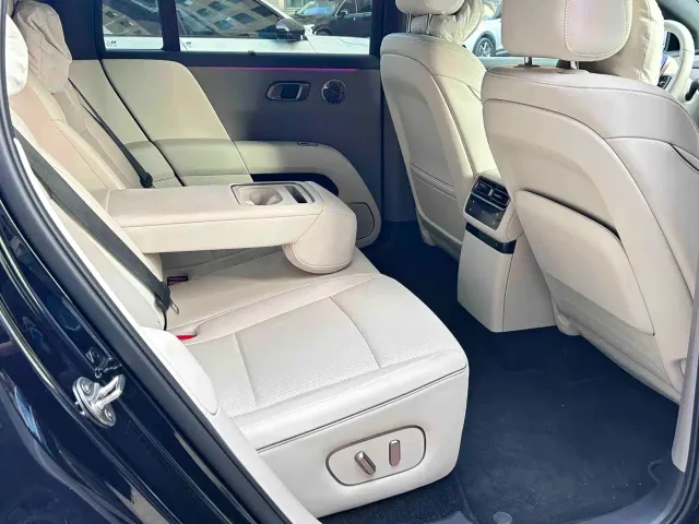 Li Auto i6 — Фото автомобиля 19