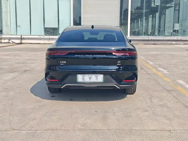 BYD Han 2025 DM-i Smart Driving Edition 125KM LiDAR Flagship — Фото автомобиля 3