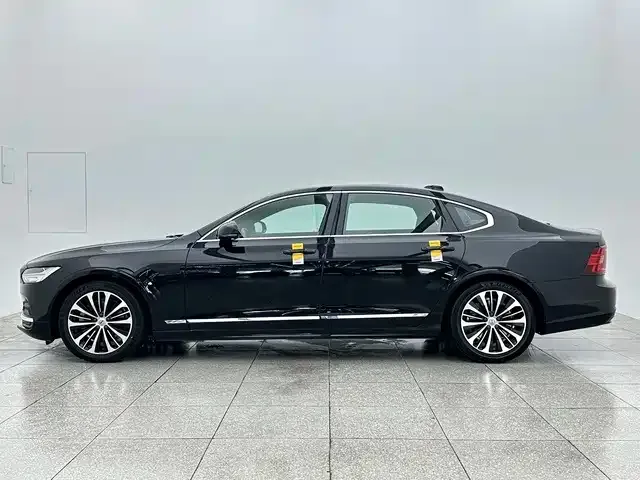 Volvo S90 — Фото автомобиля 8