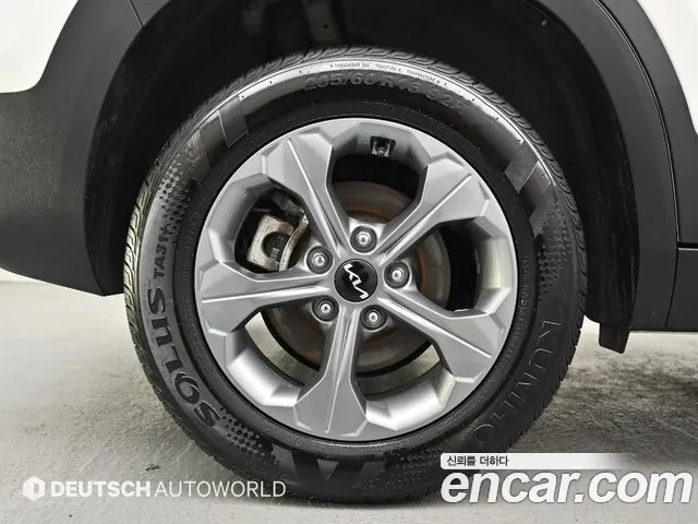 Kia Seltos Новый Seltos Бензин 2.0 2WD — Фото автомобиля 5
