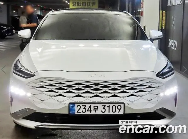 Kia K8 Hybrid — Фото автомобиля 3
