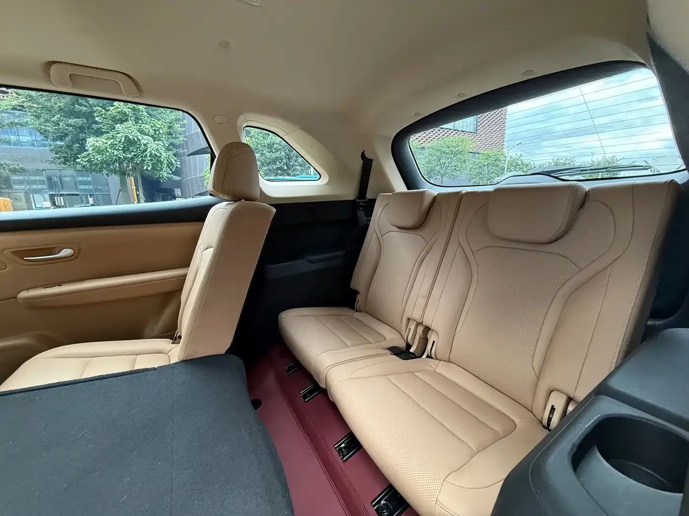 Landian Landian E5 PLUS 2025 165km Long Range First Edition 7-seater — Фото автомобиля 10