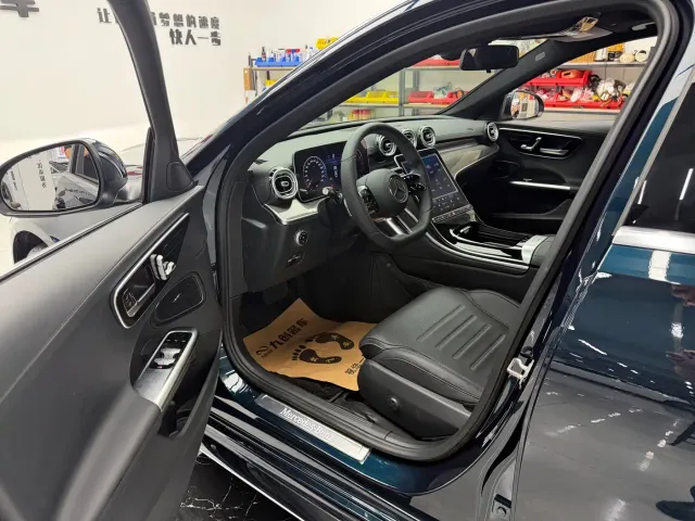 Mercedes-Benz C-Class — Фото автомобиля 5