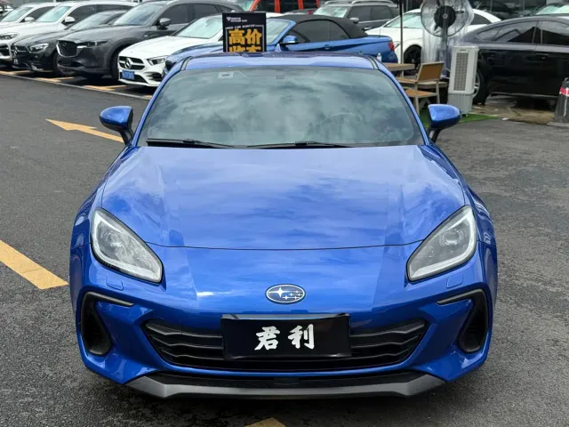 Subaru BRZ — Фото автомобиля 5