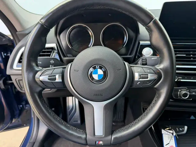 BMW 1 Series — Фото автомобиля 11