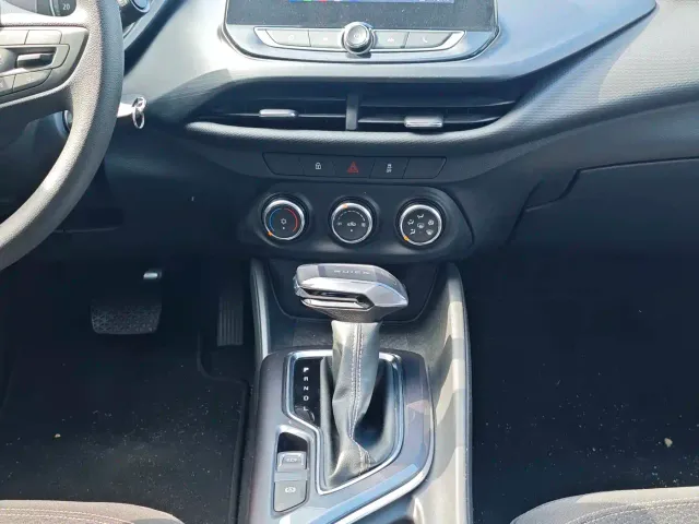 Buick Verano — Фото автомобиля 19