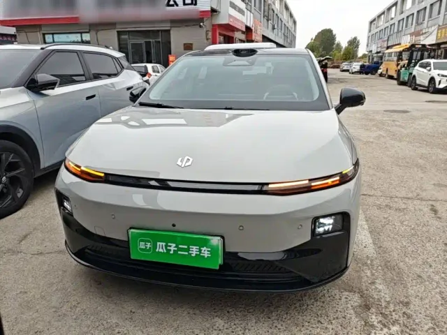 Leapmotor B01 — Фото автомобиля 2
