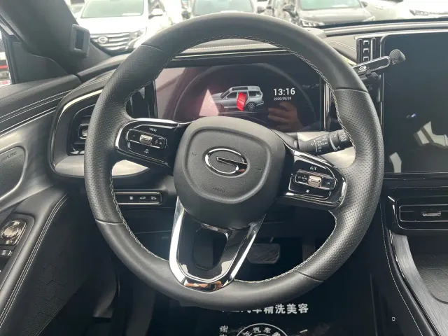 GAC Trumpchi GS8 — Фото автомобиля 9