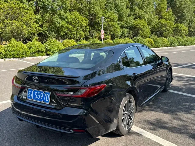 Toyota Camry — Фото автомобиля 5