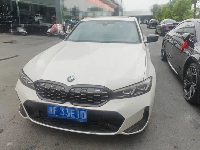 BMW BMW 3 Series 2024 325i M Sport Shadowline Package — Фото автомобиля 2