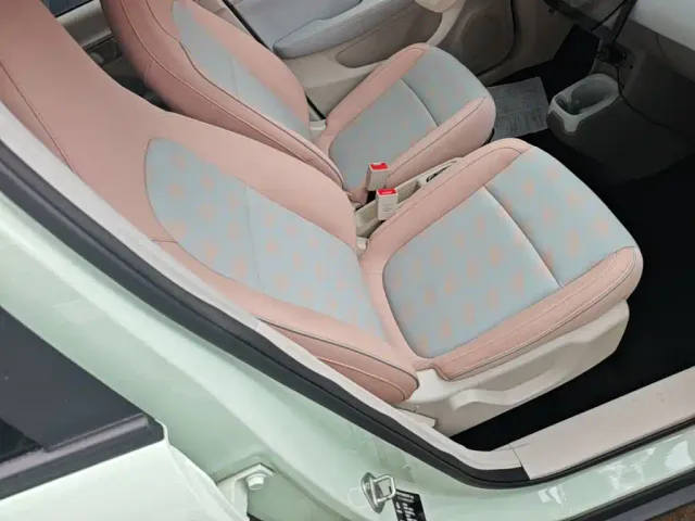 Leapmotor T03 — Фото автомобиля 24