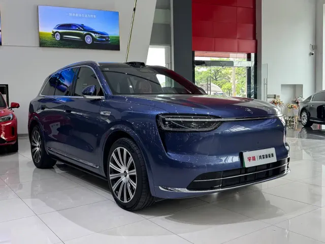 Aito M7 — Фото автомобиля 3