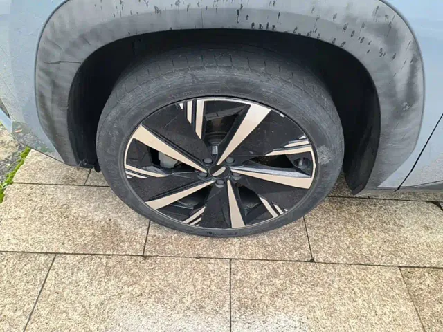 Geely Boyue L — Фото автомобиля 22