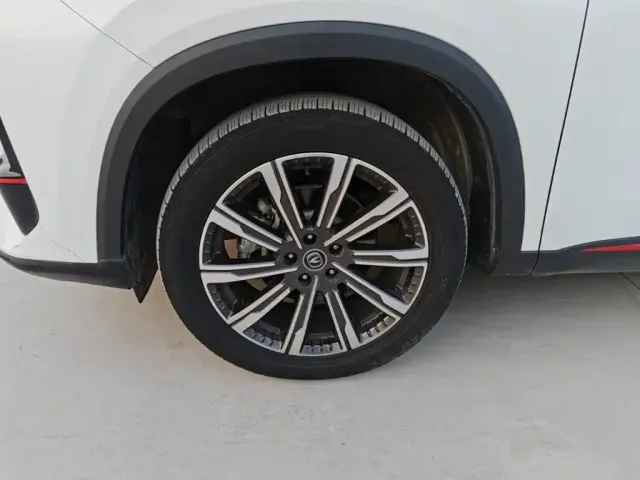 Changan CS75 Plus — Фото автомобиля 24