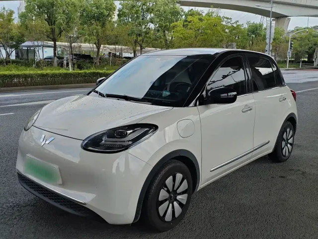 Фотография автомобиля — Wuling Bingo