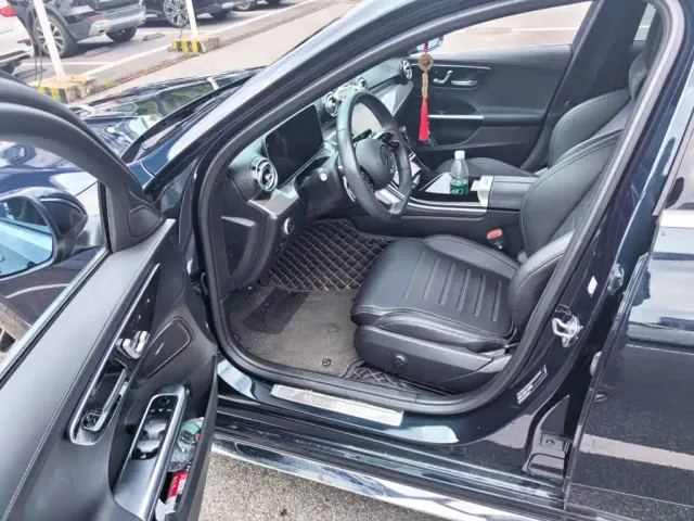 Mercedes-Benz C-Class — Фото автомобиля 12