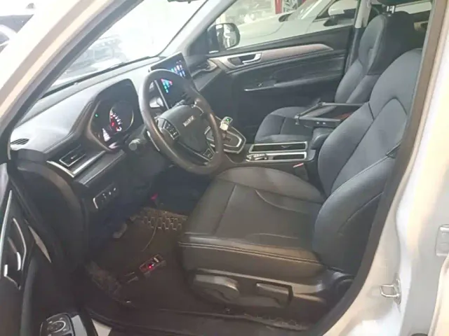Haval M6 — Фото автомобиля 14