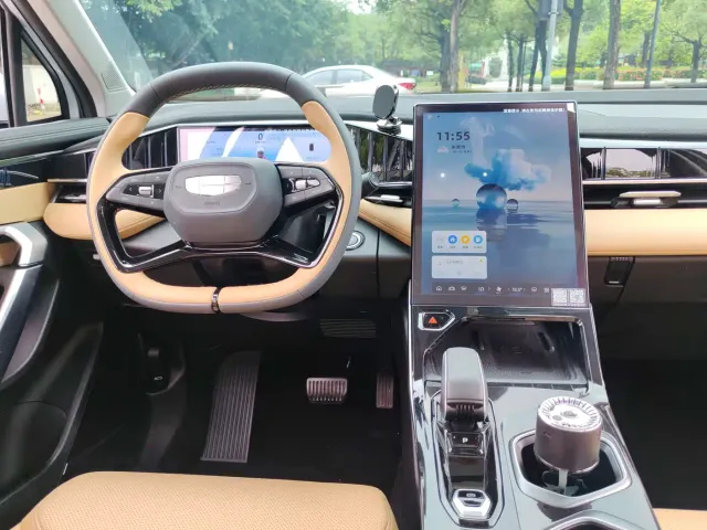 Geely Boyue L 2023 1.5TD DCT Premium — Фото автомобиля 9
