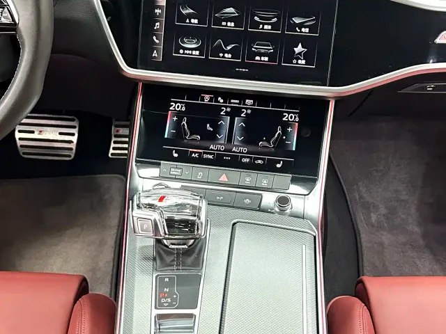 Audi A7L — Фото автомобиля 12
