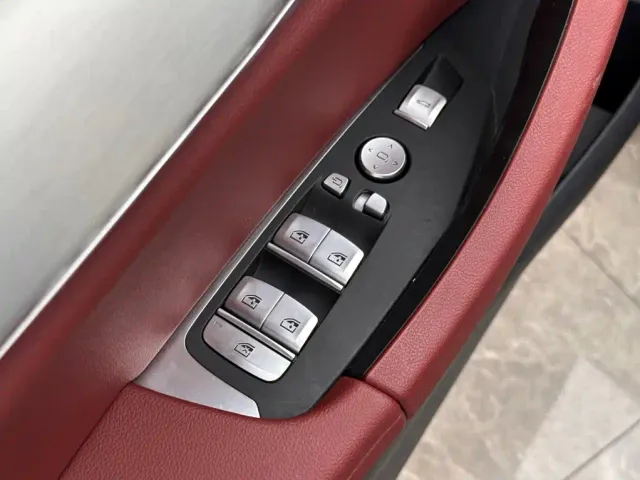 BMW iX3 — Фото автомобиля 15