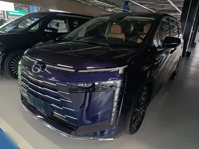 Фотография автомобиля — GAC Trumpchi E8