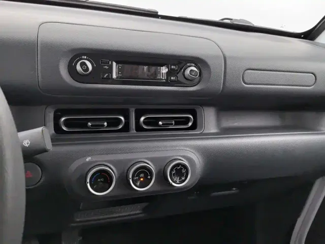 Wuling Zhiguang NEV — Фото автомобиля 12