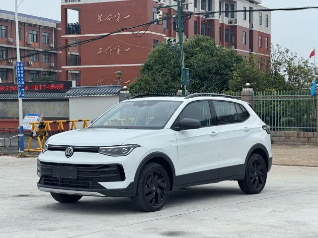 Фотография автомобиля — Volkswagen Tharu