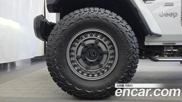 Jeep Wrangler JL — Фото автомобиля 5