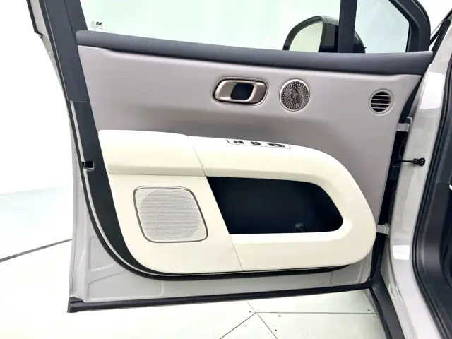 Li Auto i6 — Фото автомобиля 12