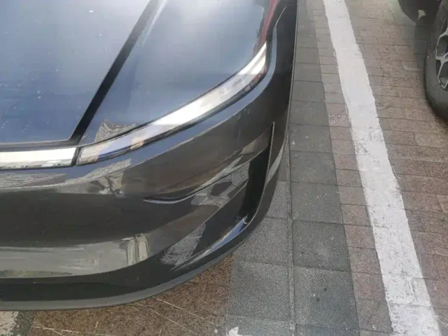 Tesla Model Y — Фото автомобиля 5
