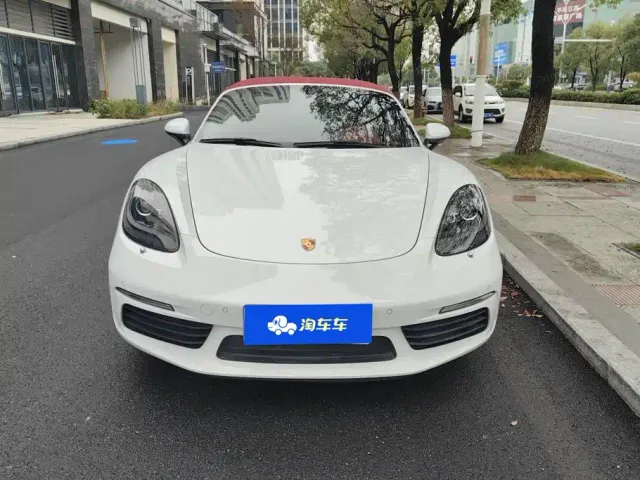 Porsche 718 — Фото автомобиля 2