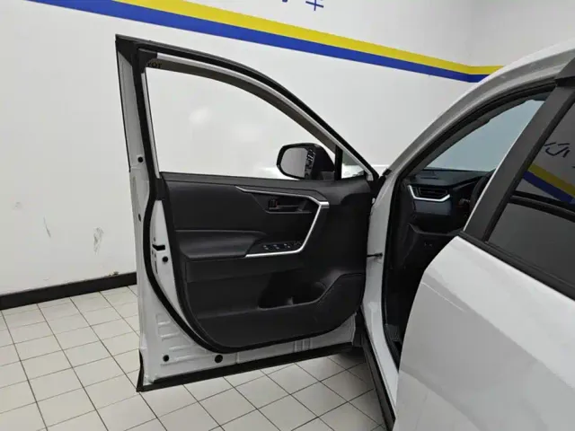 Toyota Wildlander — Фото автомобиля 7
