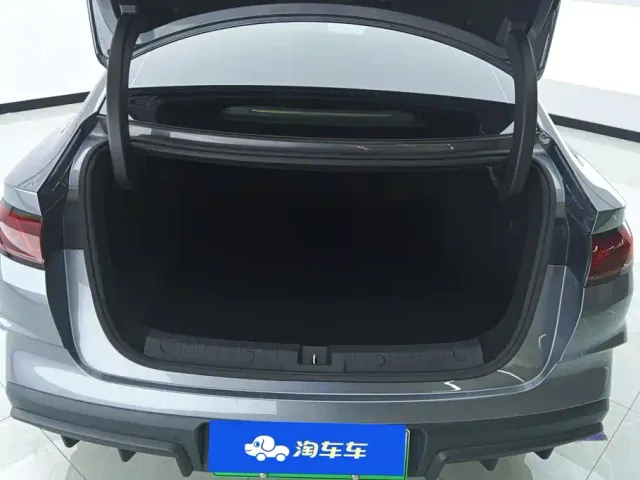 BYD Qin L — Фото автомобиля 4