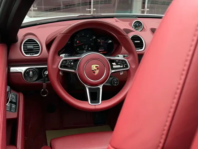 Porsche 718 — Фото автомобиля 7