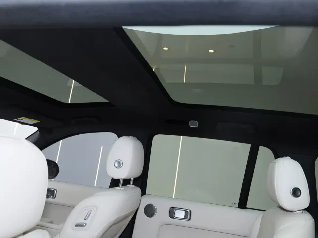 Li Auto L8 — Фото автомобиля 13