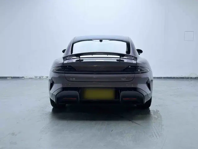 Xiaomi SU7 — Фото автомобиля 3